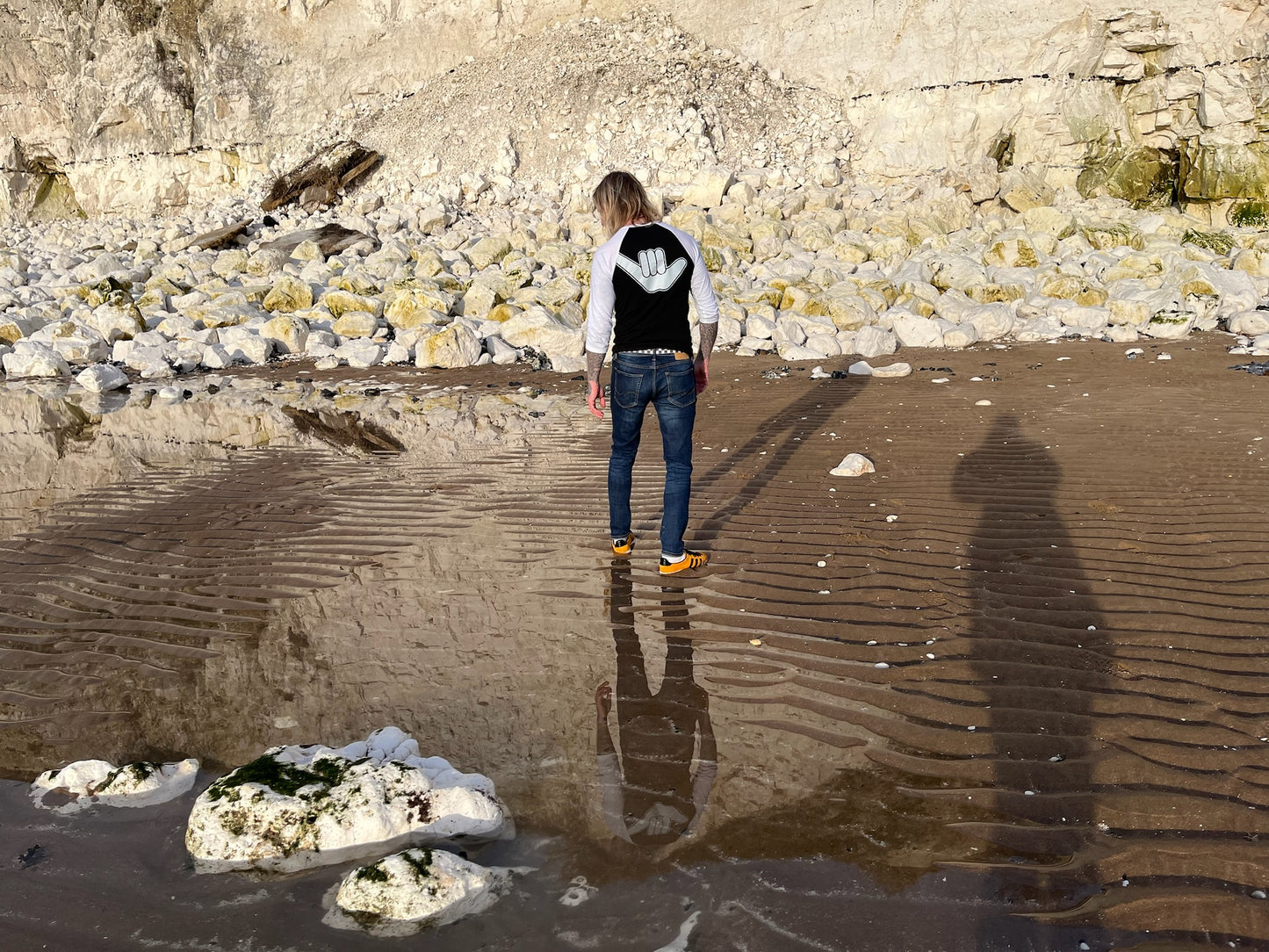 Men’s Raglan 3/4 Shaka Tee Black & White